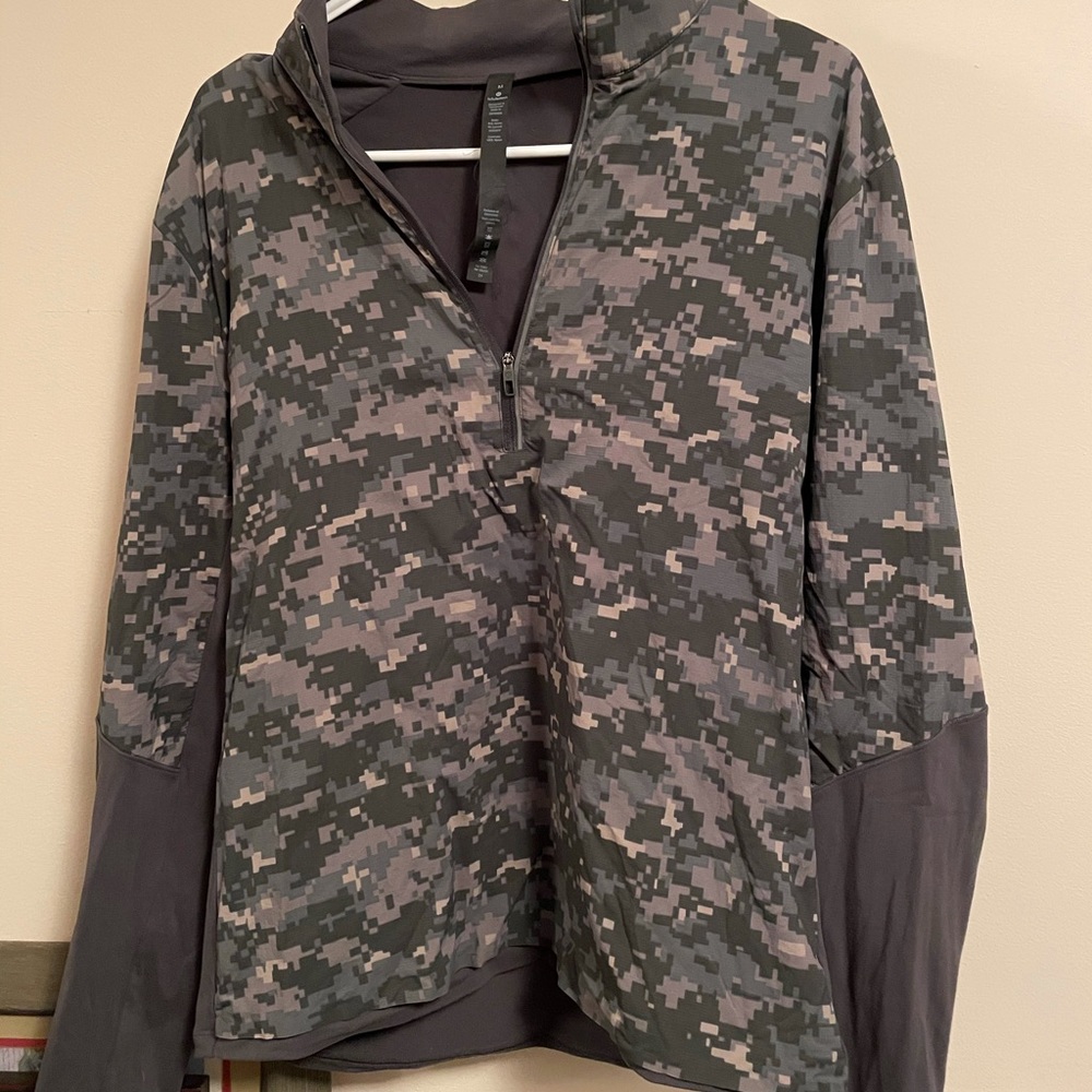 Lululemon rare quarter zip runner